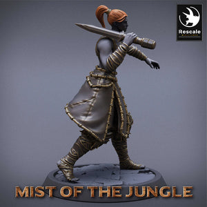 Amazon Heavy Soldier With Dagger - Stance - Mist of the Jungle - Rescale Miniatures - Wargaming D&D DnD