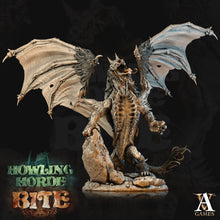 Load image into Gallery viewer, Hyena Dragon - Howling Horde - Bite - Archvillain Games - Wargaming D&amp;D DnD